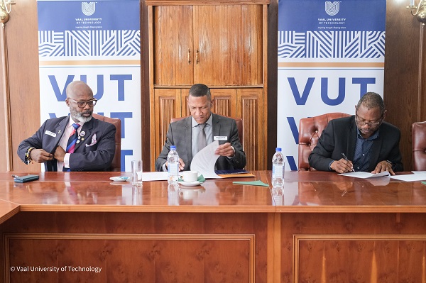 CILTSA and Vaal University of Technology Sign Historic MoU