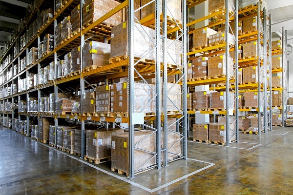 Traditional vs. bonded warehousing Which is right for you