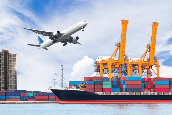 Air vs. sea: Choosing the right cargo transport method