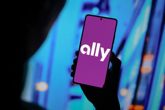 Analyzing Ally Financial: Is It a good Stock to buy?