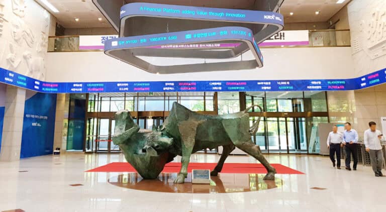 http://theafricalogistics.com/wp-content/uploads/2024/12/Seoul-Stock-Market-Shows-Modest-Gains.jpg