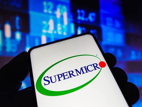 Super Micro's Struggles: What’s Behind the Tumbling Shares?