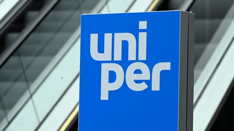 I n a significant move, the German government is exploring the possibility of selling its entire 99.12% stake in Uniper, the energy utility that was nationalized in 2022 due to the European energy crisis.