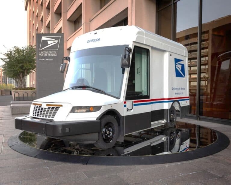 USPS Under Siege: Trump Aims to Privatize America's Postal Service