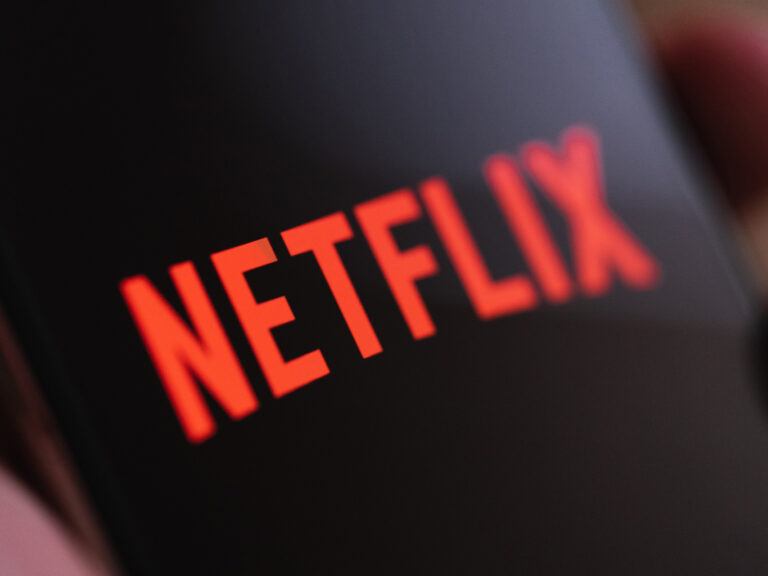 Netflix on the Rise Analysts Bet Big with 20% Stock Surge Prediction
