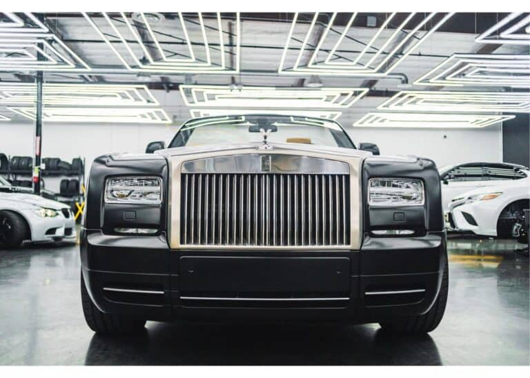 Rolls-Royce Soars to New Heights A Record-Breaking Share Price Surge