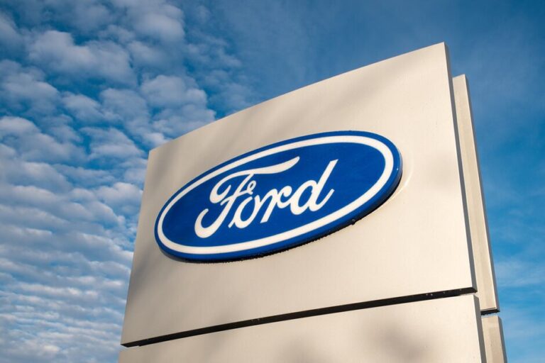 Ford Offers Employee Pricing to All U.S. Shoppers Amid New Tariffs