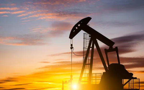 Oil Surges, Stocks Slide: Wall Street Rattled as Israel–Iran Tensions Escalate