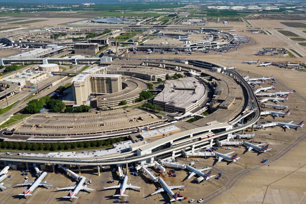 Storms Ground Dallas Airports